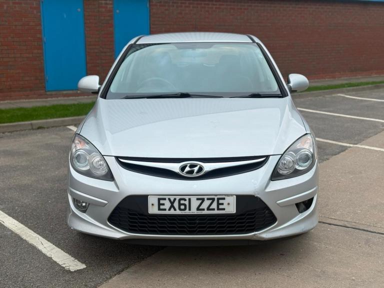 2011 Hyundai i30 1.6 CRDi Comfort 5dr HATCHBACK DIESEL Manual