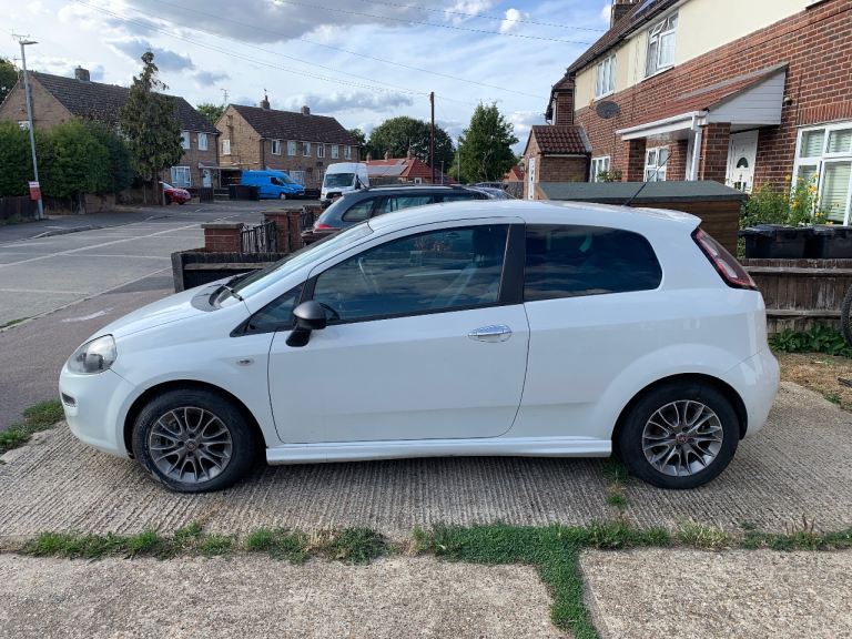 Fiat, PUNTO, Hatchback, 2012, Manual, 1368 (cc), 3 doors