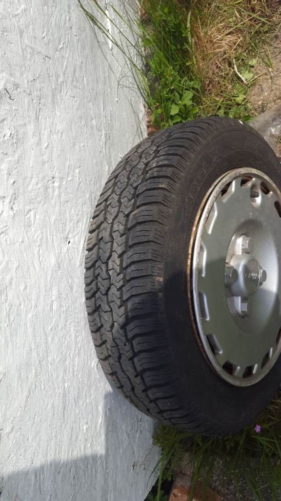 image for MICHELIN Classic & PIRELLI P2000 Radial