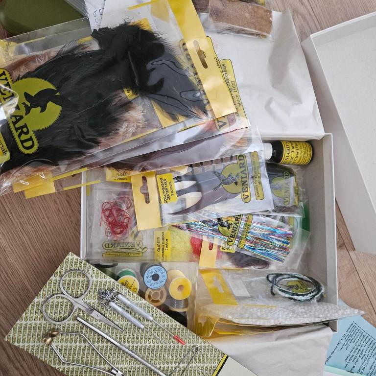 Veniard starter fly tying kit