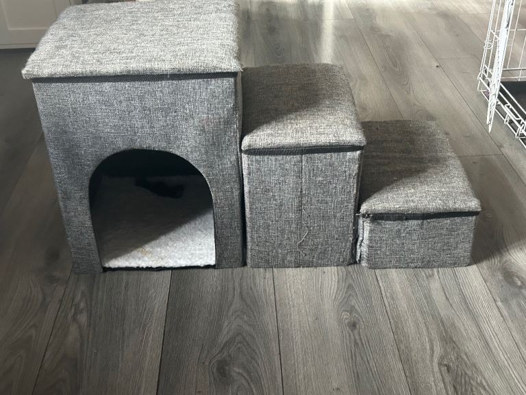 Puppy bed/steps