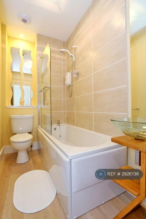 1 bedroom flat in Esslemont Avenue, Aberdeen, AB25 (1 bed) (#2926736)