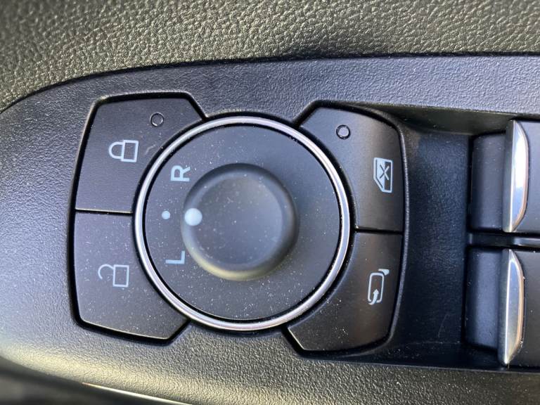 2023 Ford Puma Puma Titanium Des 5 Door 1.0L EcoBoost 125PS mHEV 7 Speed Automatic 5 Door PETROL ...