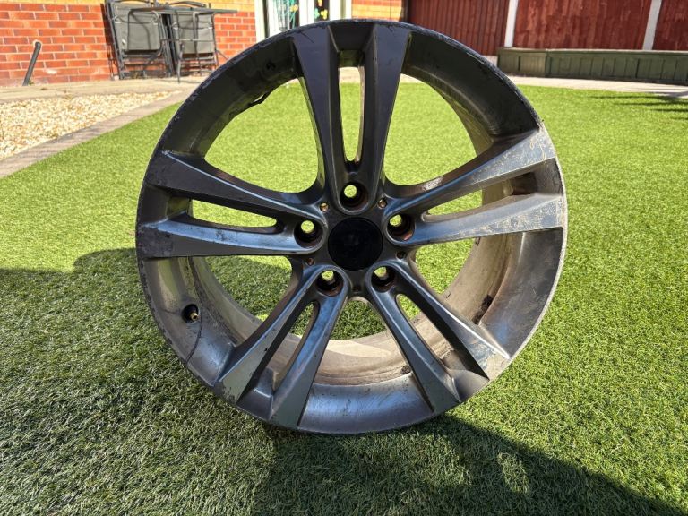 BMW F30 Wheel R18