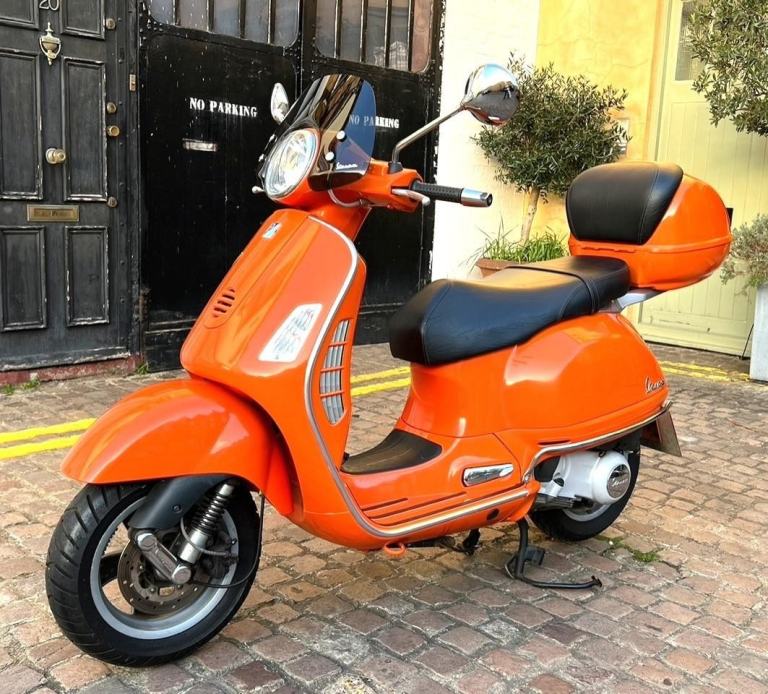 2004 Vespa Granturismo 200