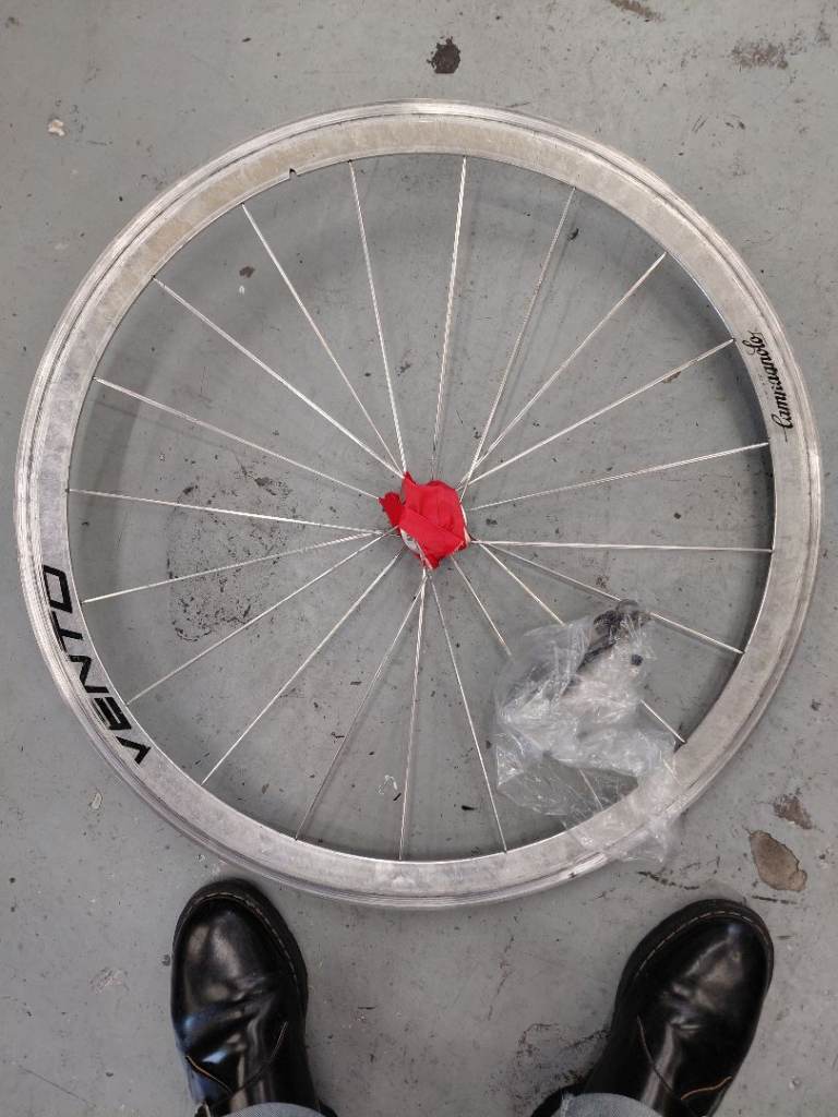 Campagnolo vento wheel