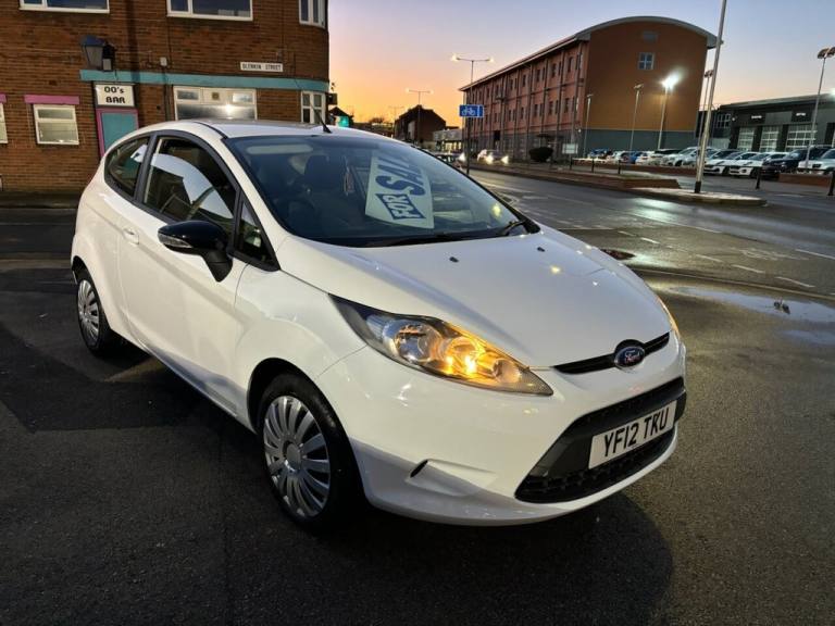 2012 Ford Fiesta 1.25 Edge Hatchback 3dr Petrol Manual (124 g/km, 59 bhp) Hatchback Petrol Manual