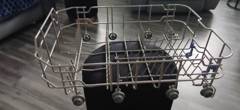 Pair of dishwasher rack trays