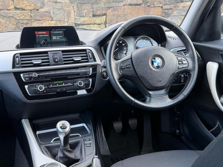 2018 BMW 1 Series 1.5 118i SE Euro 6 (s/s) 5dr HATCHBACK Petrol Manual
