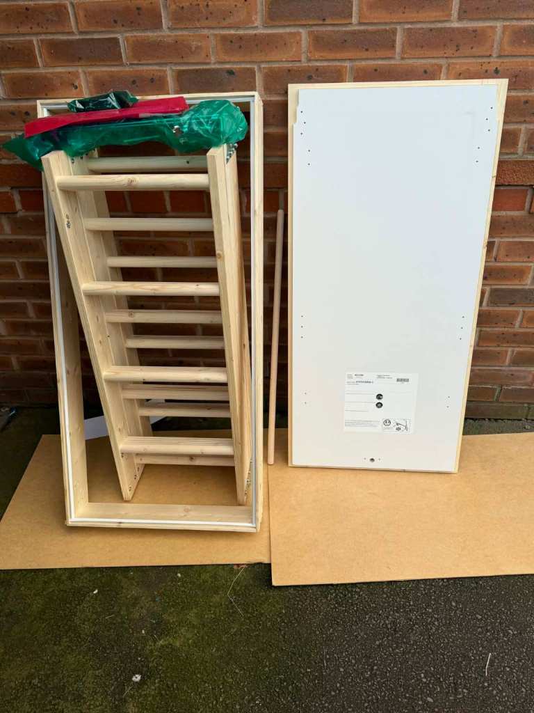 WERNER TIMBERLINE 3 SECTION LOFT LADDER KIT READ DESCRIPTION