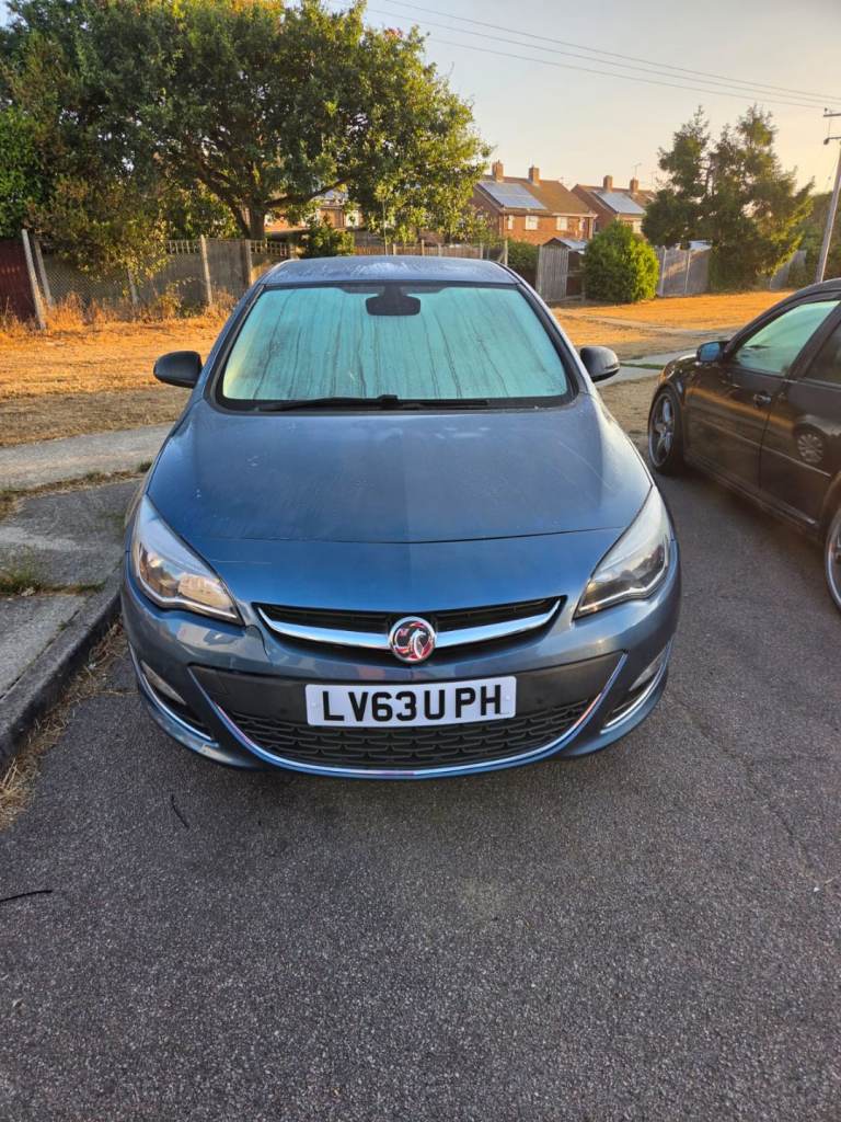 Vauxhall, ASTRA, Hatchback, 2013, Semi-Auto, 1956 (cc), 5 doors