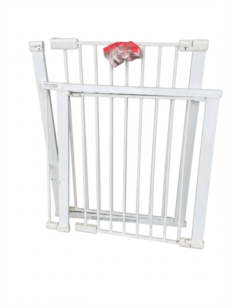 White Metal Baby Safety Gate (Cuggl)– Good Condition