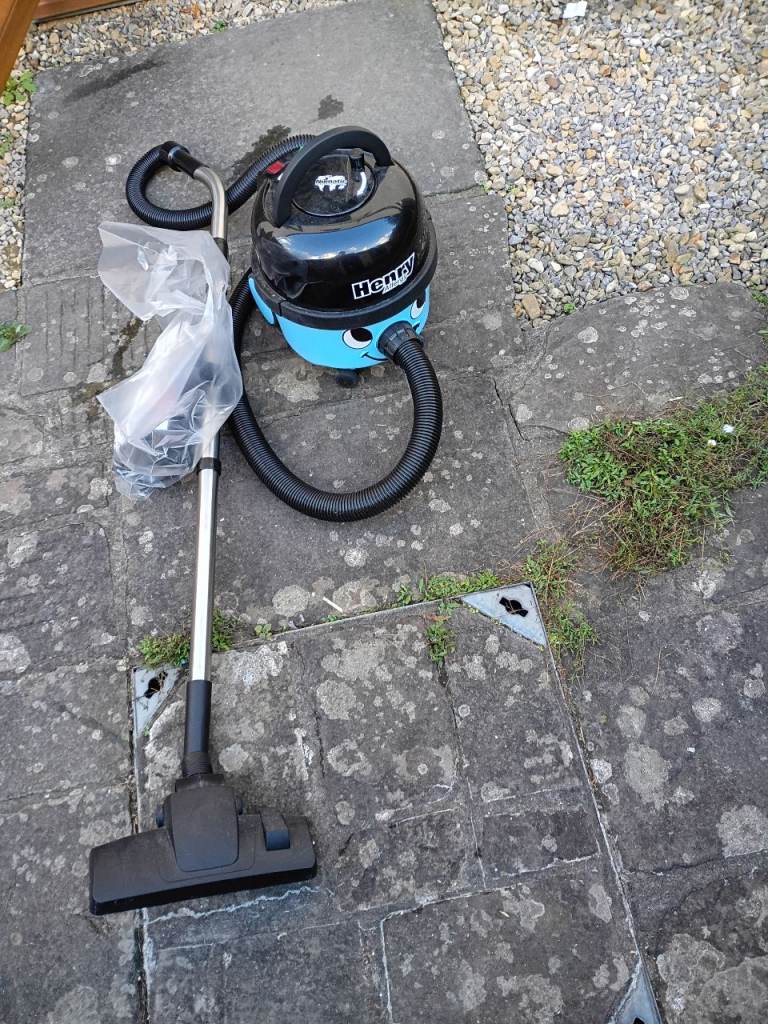 Henry Allergy Vacuum Cleaner (HVA 160) + Full Detailing Accessory Kit