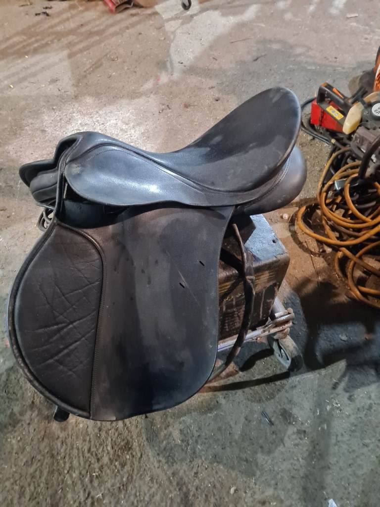 Leather horse saddle