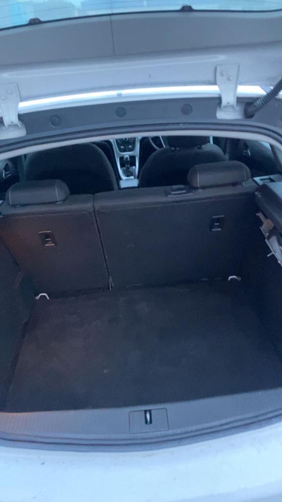 Vauxhall, ASTRA, Hatchback, 2013, Manual, 1686 (cc), 5 doors