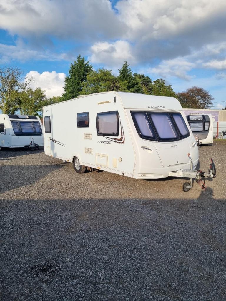 2013 LUNAR COSMOS 544 4 BERTH FIXED BED MOTOR MOVER