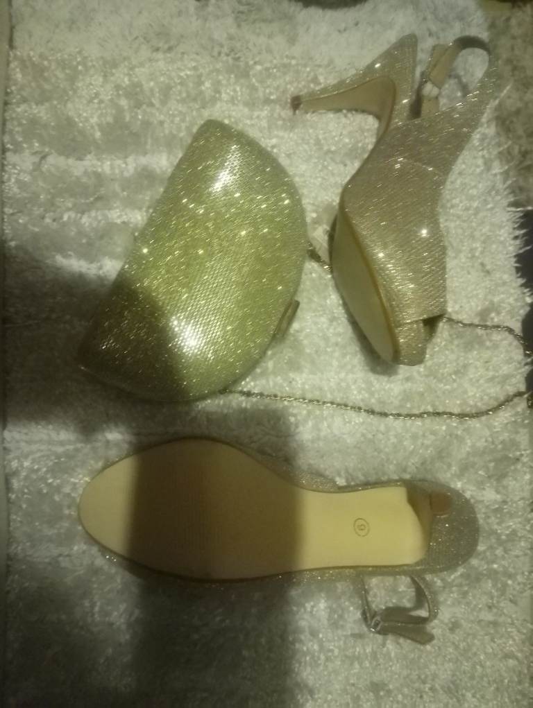 Strappy heals shoes size 6 a couple 6.5