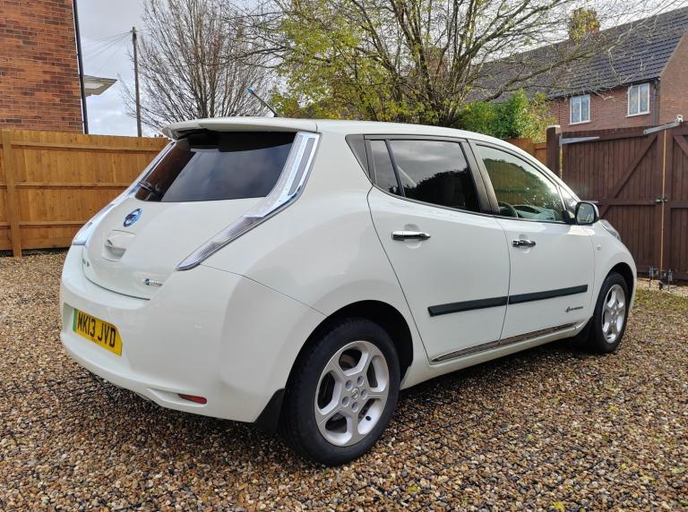 2013 Nissan Leaf, Full electric, Service History, £20 Road Tax. Clean car