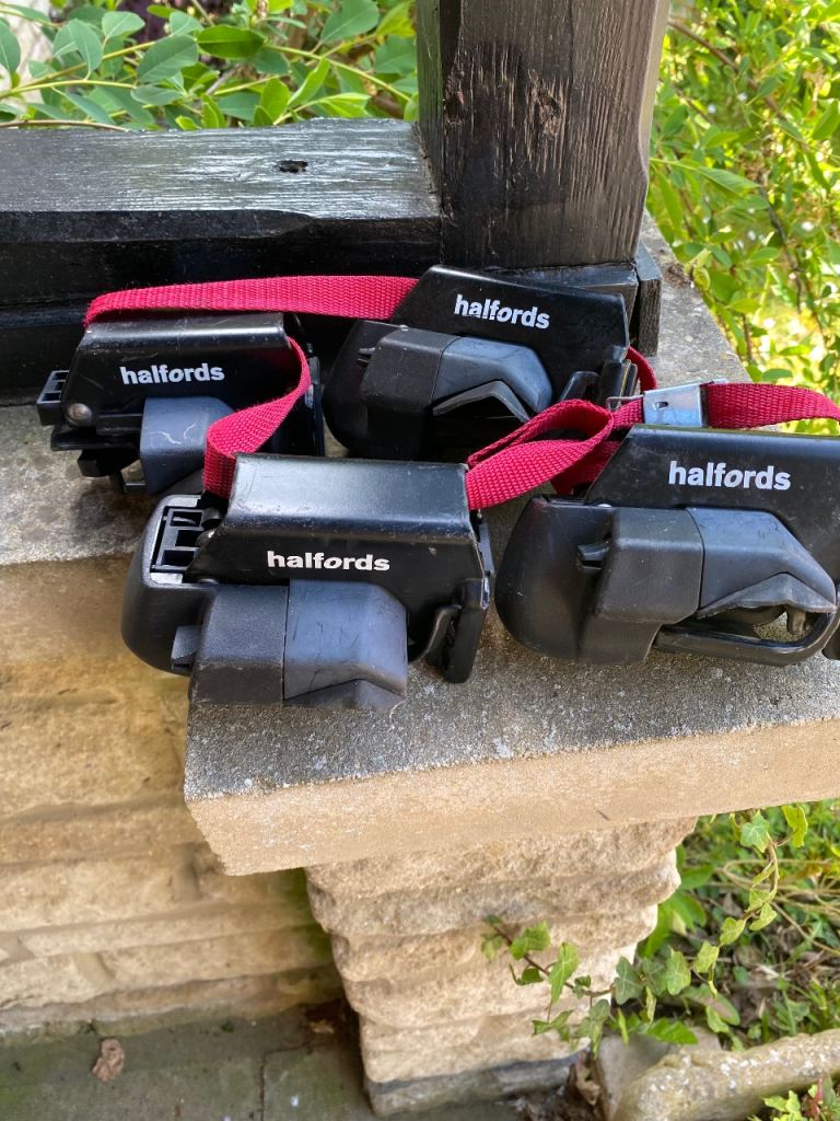 Halfords Universal Roof Top Bars 