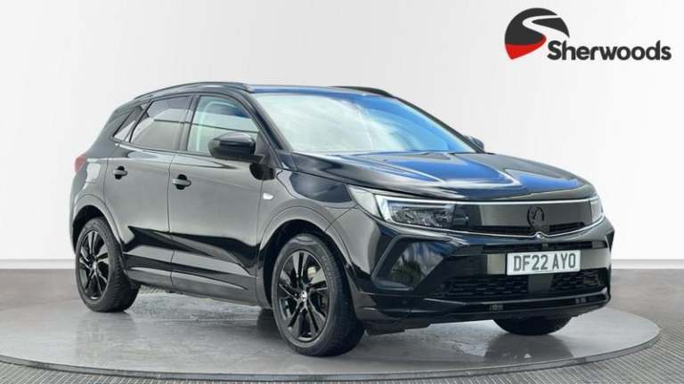2022 Vauxhall Grandland 1.6 13.2kWh GS Line SUV 5dr Petrol Plug-in Hybrid Auto Euro 6 (s/s) (225 ...