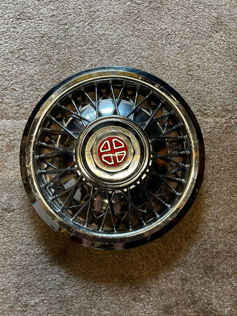  Wheel trims x 4 - Vintage 