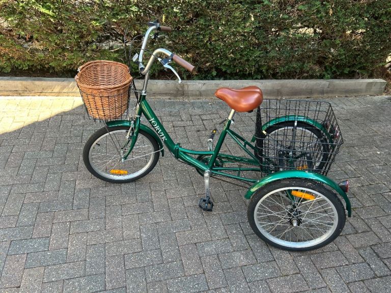 JORVIK FOLDING TRICYCLE