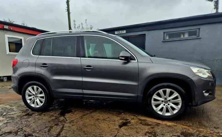 Volkswagen, TIGUAN, Estate, 2010, Semi-Auto, 1968 (cc), 5 doors