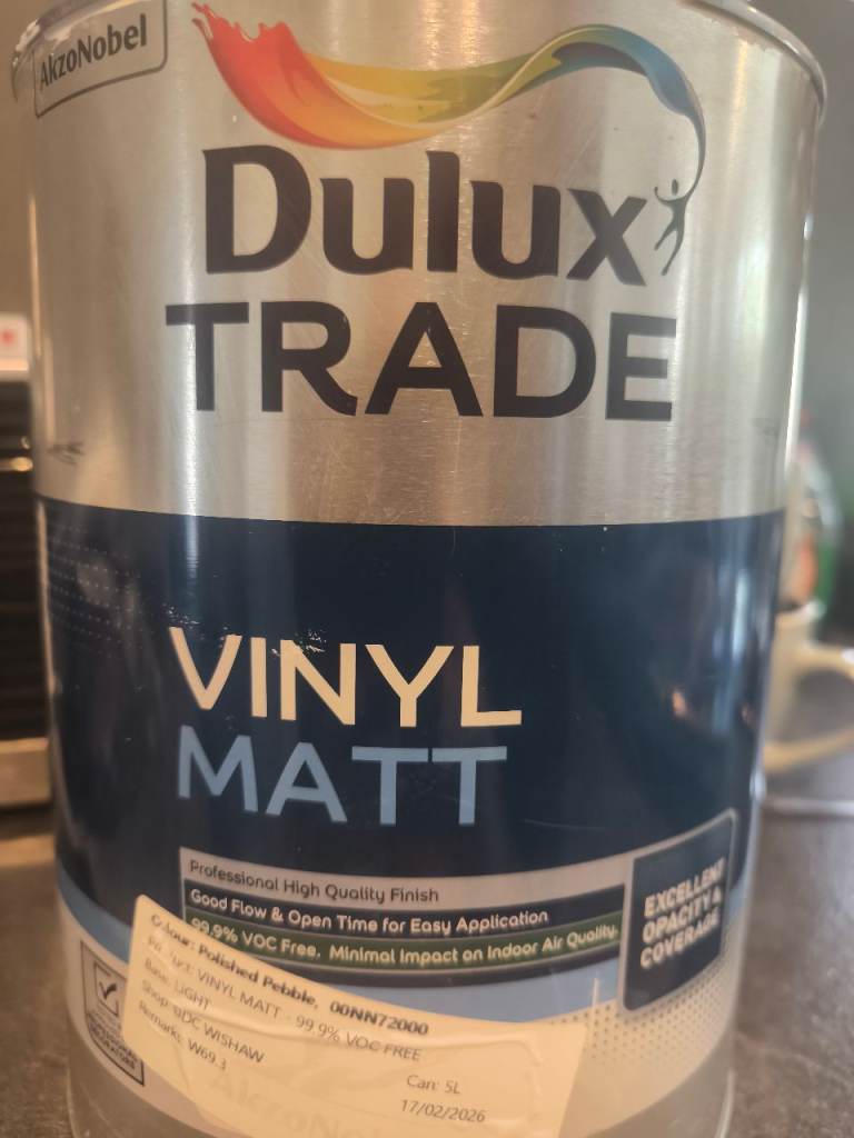 Dulux vinyl trade Matt paint