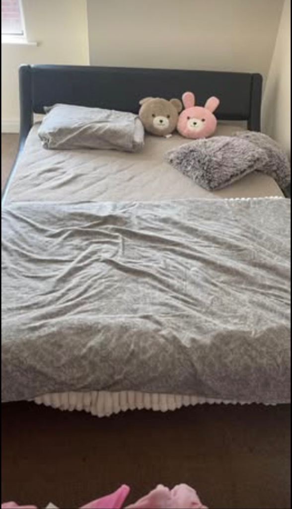 Black King Size Bed Frame + mattress 