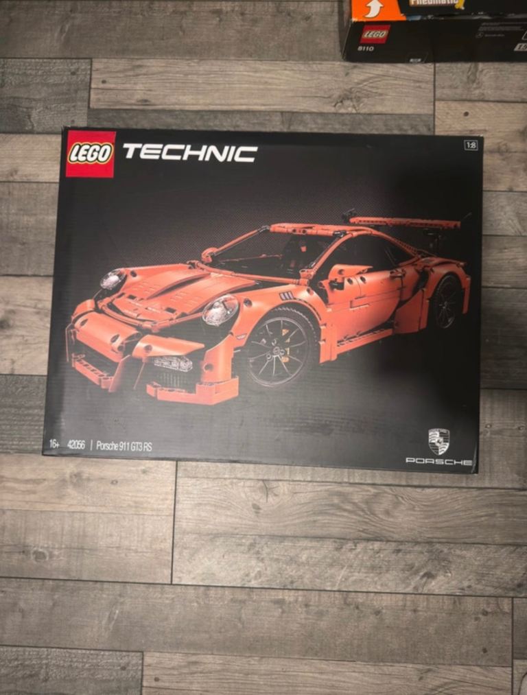 LEGO Technic Porsche 911 GT3 RS Set