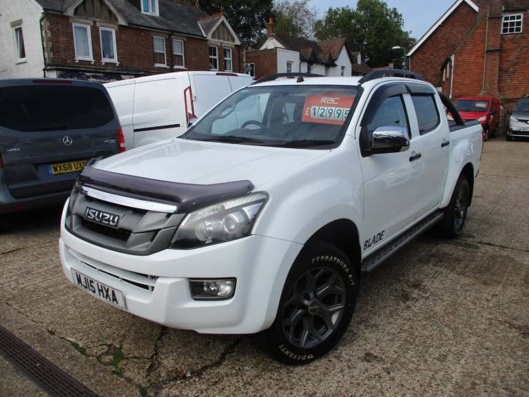 2015 Isuzu D-Max 2.5TD Blade Double Cab 4x4 Auto PICK UP Diesel Automatic