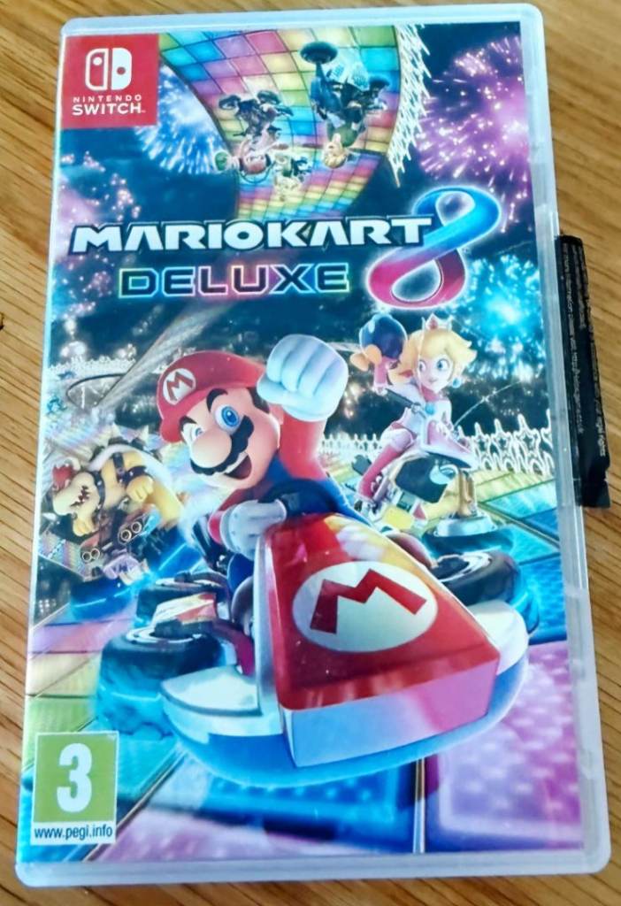 MARIO KART DELUXE - NINTENDO SWITCH.