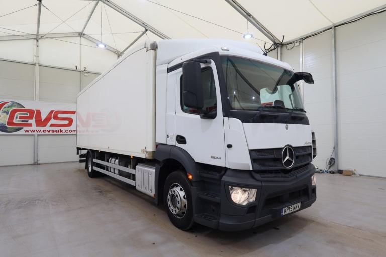 2019 (19 PLATE) Mercedes Benz Antos 1824 4x2 Euro 6 Refrigerated