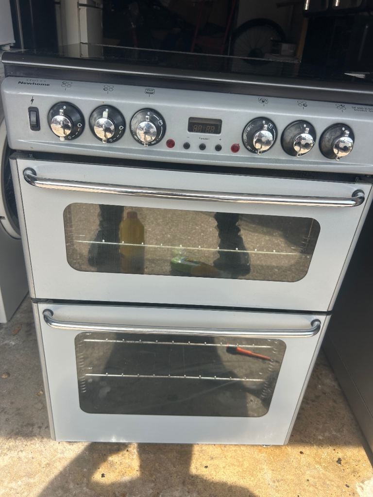 New World Freestanding Double Oven Gas Cooker - White