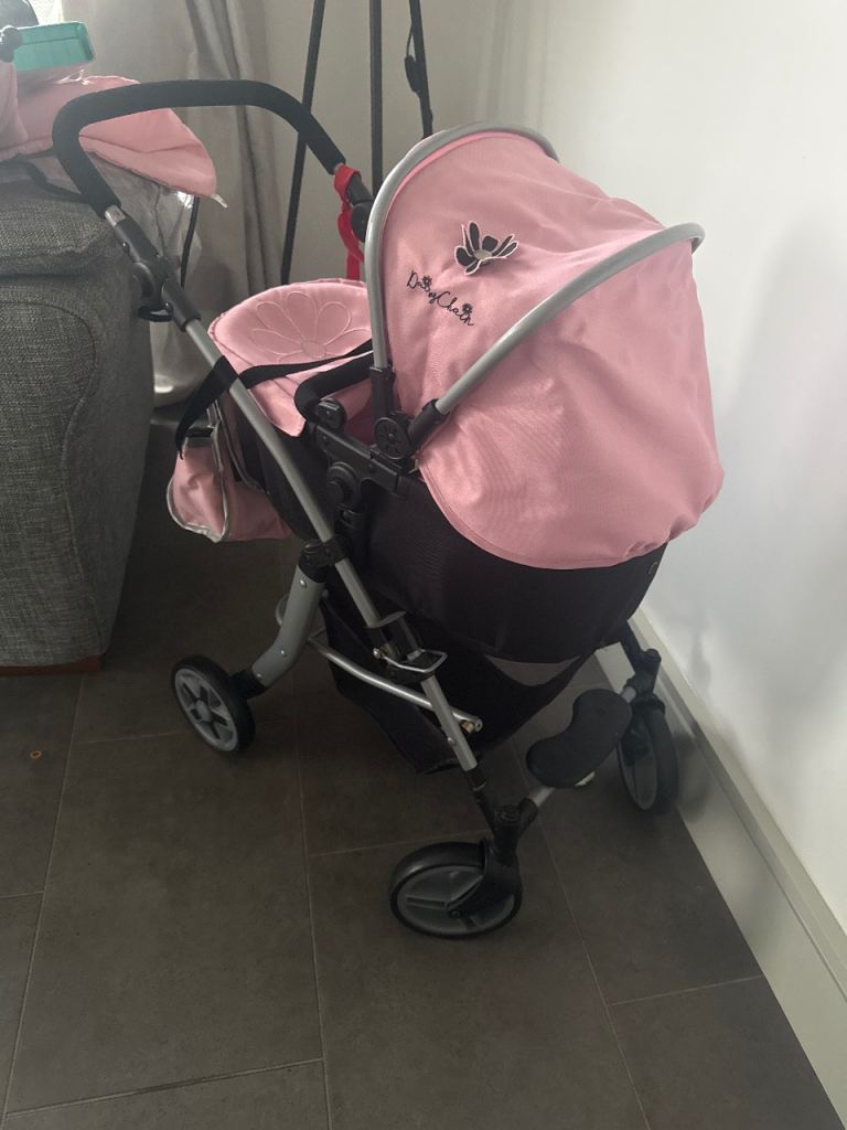 Daisy chain dolls pram