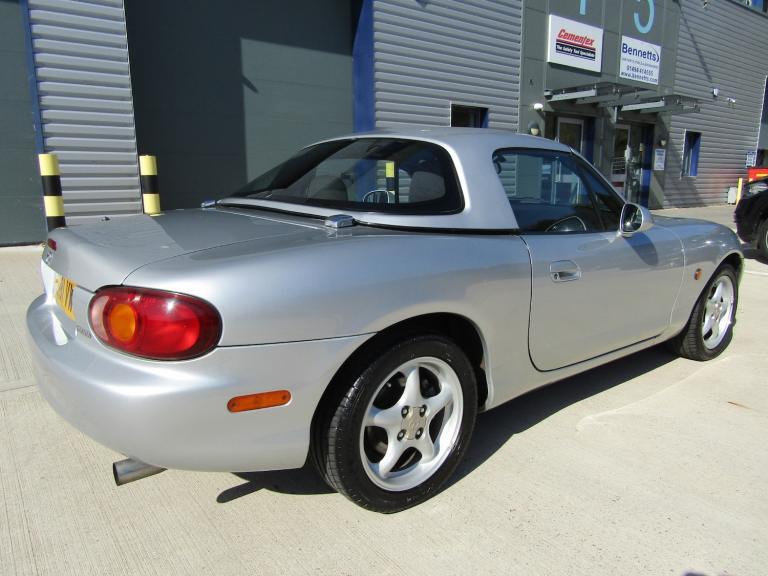  Mazda MX-5 1.6 ROADSTER 2DR MANUAL CONVERTIBLE LEFT HAND DRIVE Sports Petrol Manual