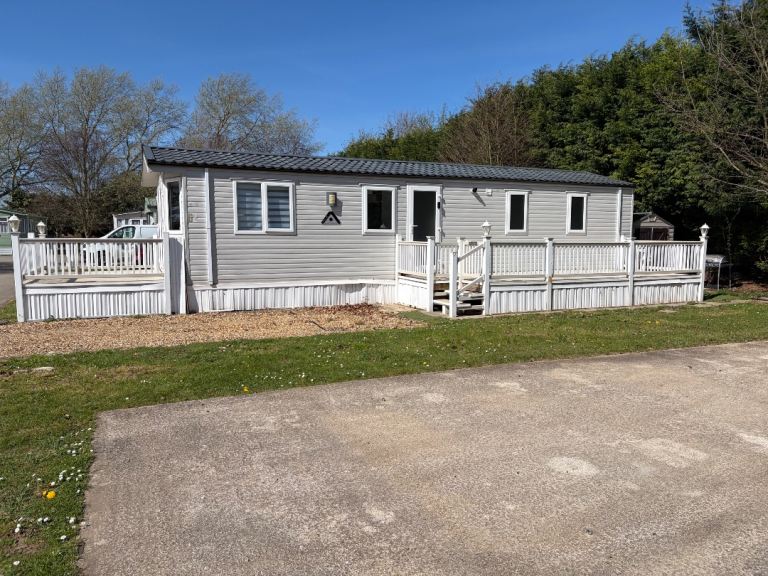 Beautiful 2-Bedroom Static Caravan – Spacious, Modern & Ready to Enjoy – £17,000