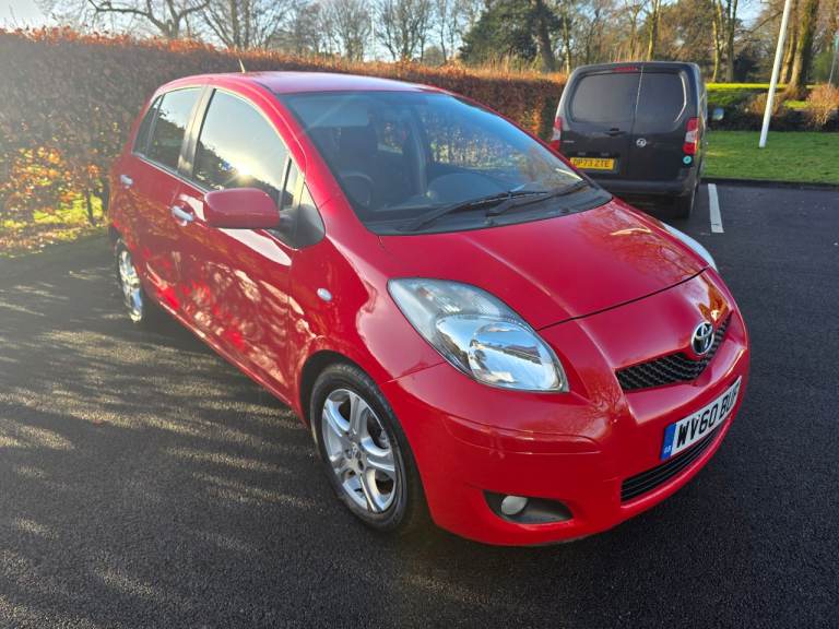 Toyota, YARIS, Hatchback, 2010, Semi-Auto, 1329 (cc), 5 doors