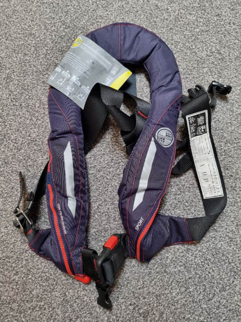 Ocean Safety Kru Sport 170 UM Automatic Life Jacket with Harness (Navy)