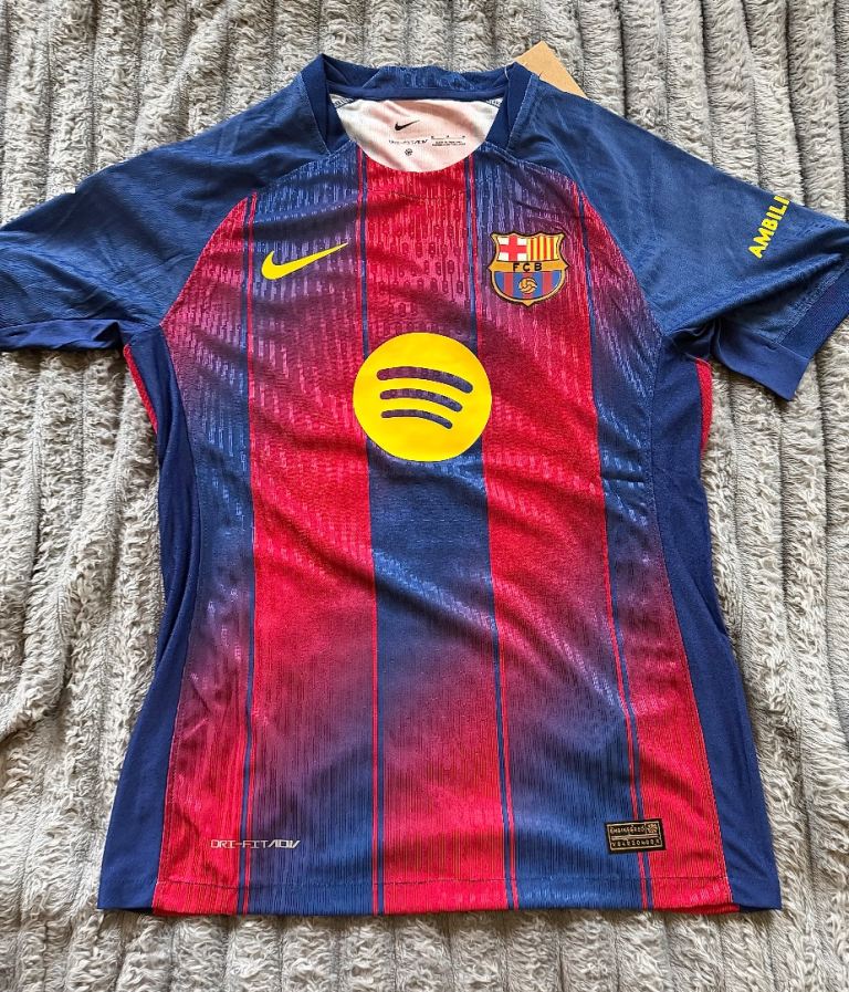 Barcelona Home - Lamine Yamal 10