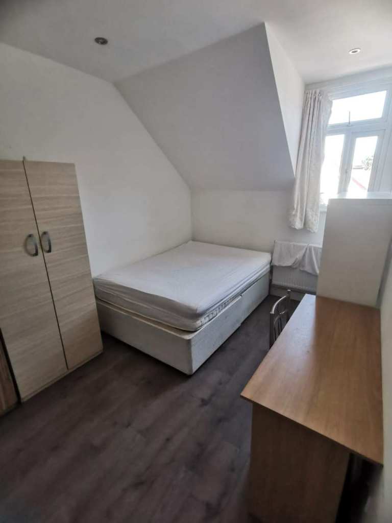 Room to rent in Cricklewood £860pcm