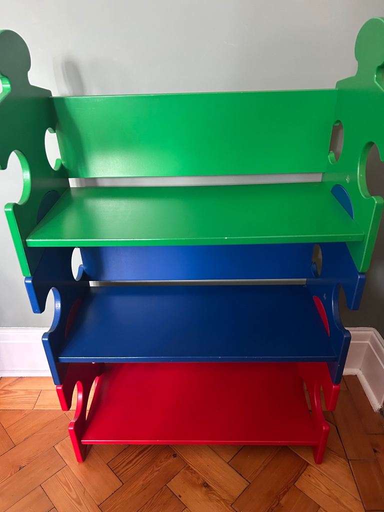 Puzzle wooden bookshelf -Good Condition