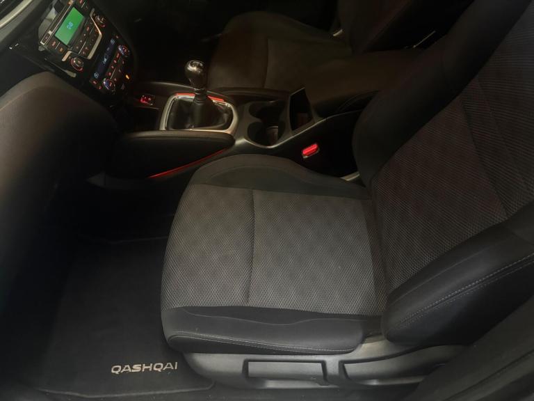 2014 Nissan Qashqai 1.2 DiG-T Acenta 5dr HATCHBACK PETROL Manual