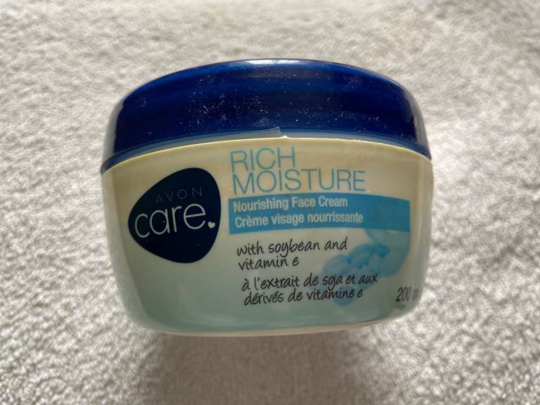 Avon face care RICH MOISTURIING CREAM skin smoothing
