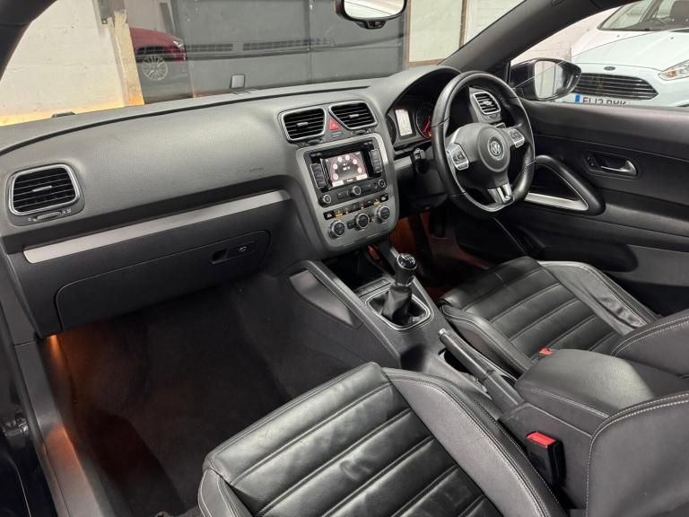 2012 Volkswagen Scirocco 2.0 TDi BlueMotion Tech GT 3dr [Nav/Leather] COUPE DIESEL Manual