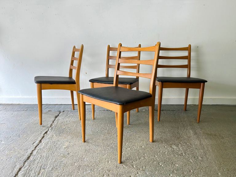 Schreiber Mid-Century Set of 4 Dining Chairs, Vinyl Seats, Three-Rung Backs