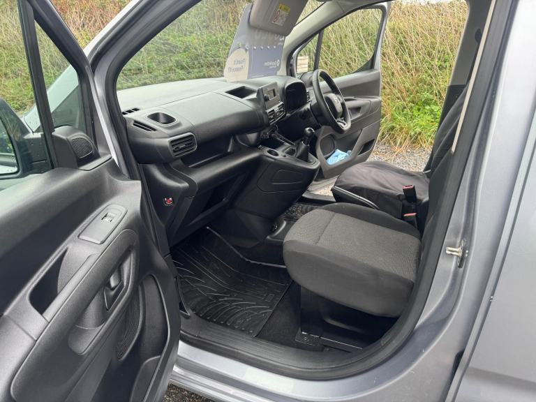 Toyota ProAce 1.5 BlueHDi Active Short Panel Van 5dr Diesel Manual SW... 2021/21