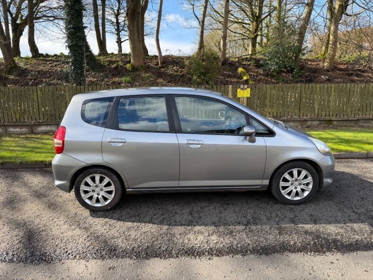 HONDA JAZZ SE 1.4L (2007)full year mot low 61000 miles.
