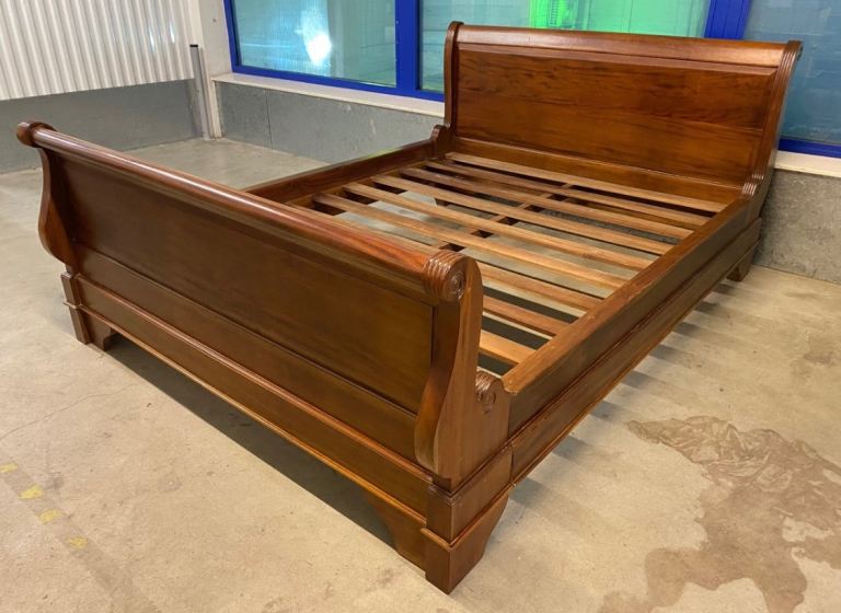 Solid Teak King Size Sleigh Bed