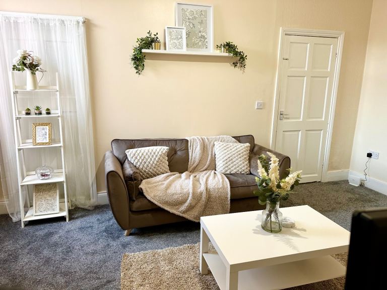 Beautiful Three Bedroom spacious Fully Furnished Flat 